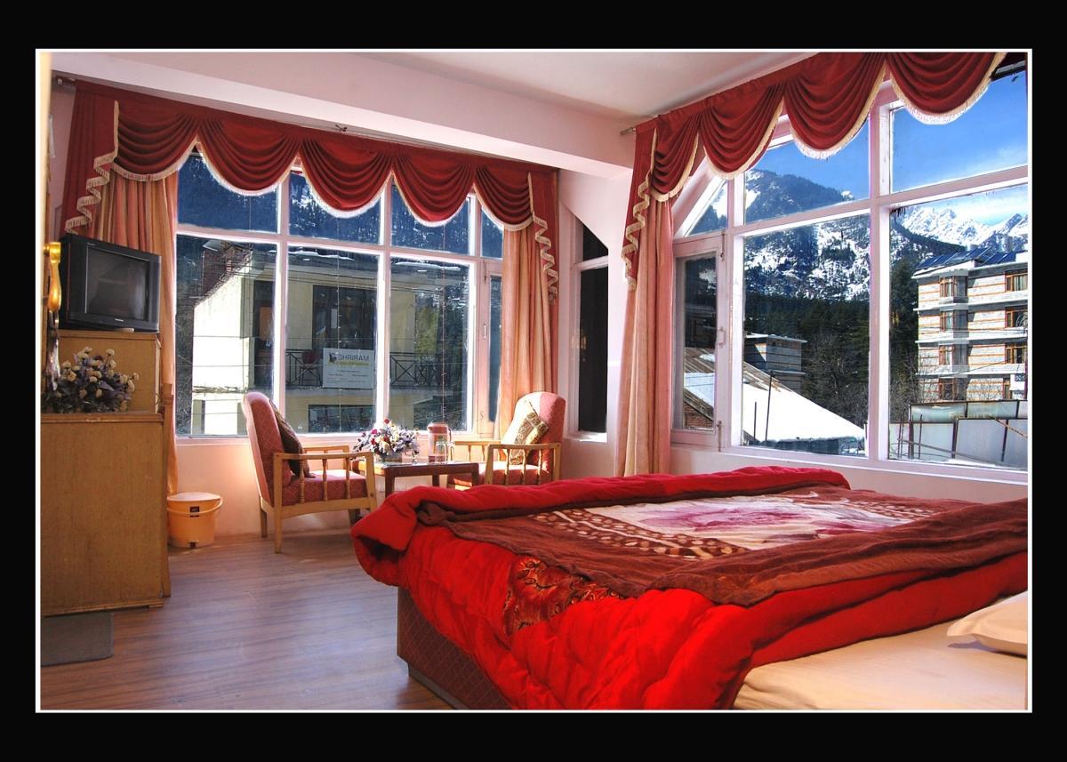 Ankit Palace Manāli Exterior foto